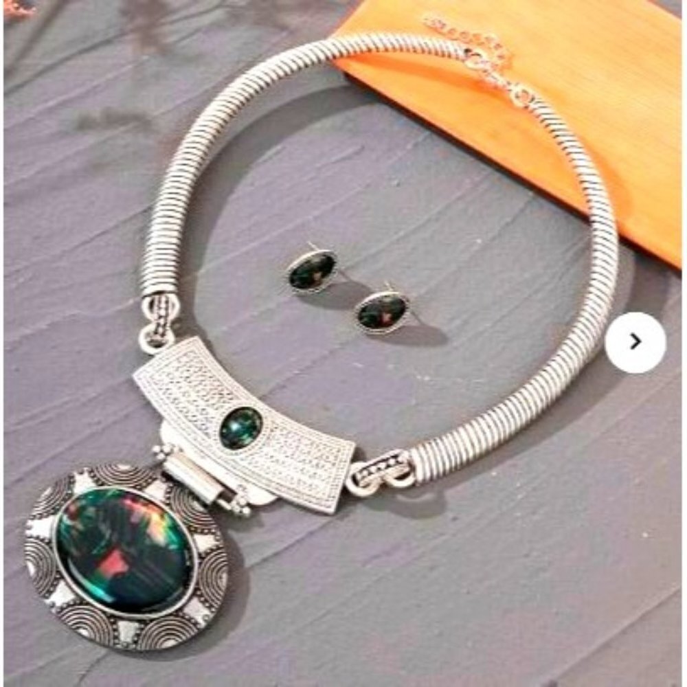 Ethnic Hammered Silver and Abalone Look Choker and Earrings Set